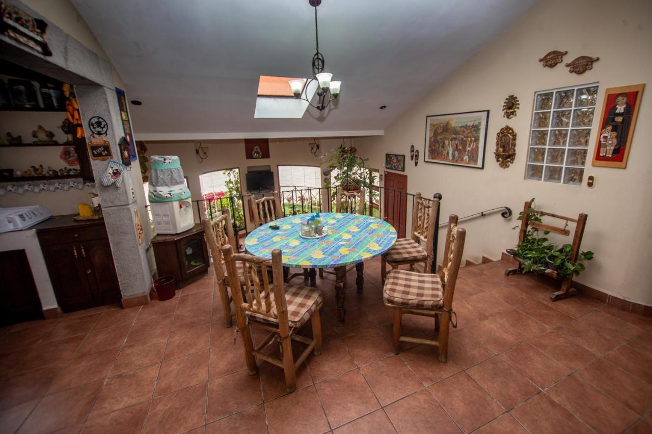 Santa Maria Del Lago Guest House San Pedro La Laguna Exterior photo