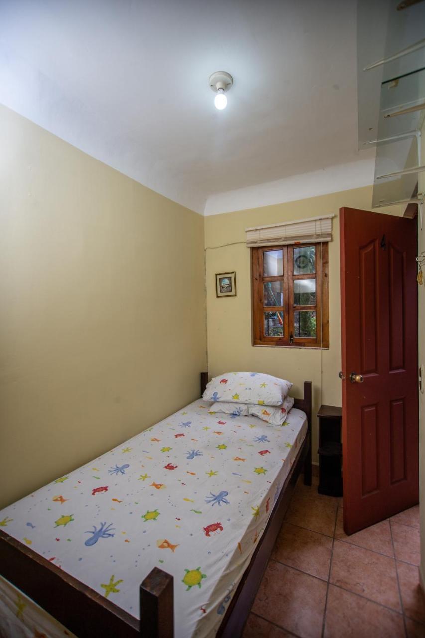 Santa Maria Del Lago Guest House San Pedro La Laguna Exterior photo